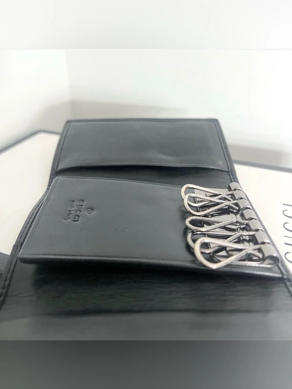 Gucci Keychain Clip Wallet - Picture 4 of 6